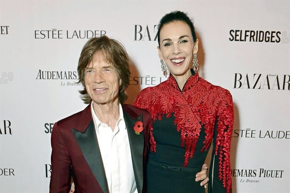 Chamarras que pertenecieron al rockero Mick Jagger fueron subastadas por la casa Christies en Londres; recaudaron 3 millones de pesos.