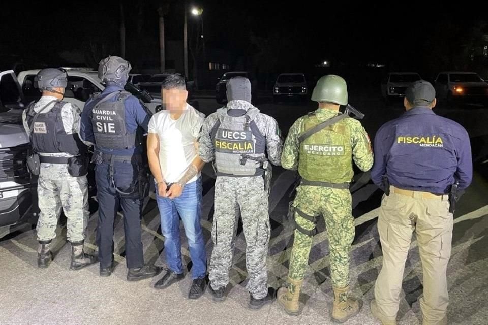 Alberto García Flores fue detenido en un domicilio localizado sobre la calle Josefa Ortiz de Domínguez número 57, en la localidad de Catalinas, en el Municipio de Buenavista.