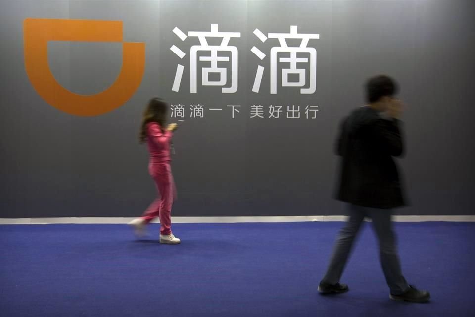 El 2 de julio, el regulador chino de ciberseguridad anunció que había iniciado una investigación sobre Didi y, dos días después, ordenó el retiro de la aplicación de las tiendas de aplicaciones.