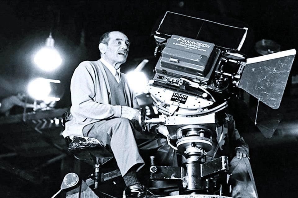 En México, el cineasta Luis Buñuel consolidó su narrativa y su lenguaje cinematográfico, considera el curador del ciclo en el MoMA Dave Kehr.