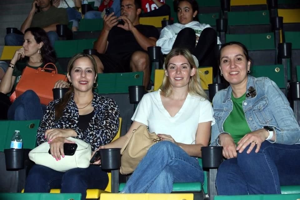 Eva Mendoza, Cristy Martínez y Maria Velia Salcido