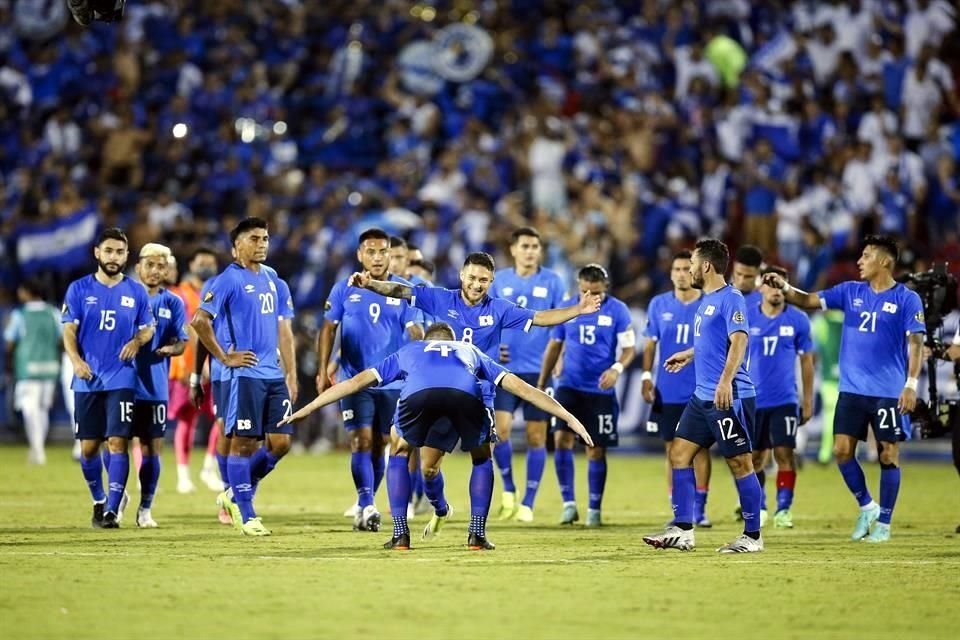 La Selección de El Salvador es líder del Grupo A, con tres puntos.