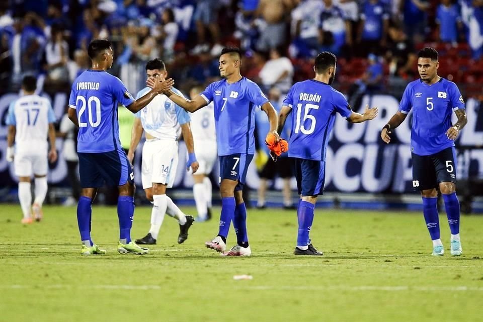 La Selección de El Salvador es líder del Grupo A, con tres puntos.