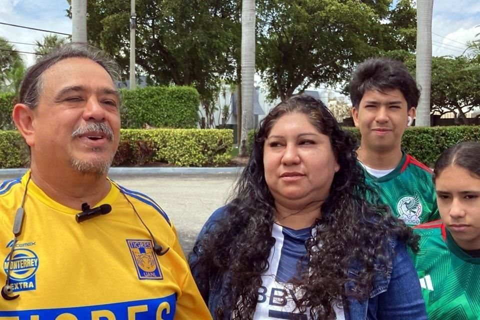 La familia Santillán Quiroz radica en Houston y esta tarde estará en el duelo entre Inter Miami y Rayados.