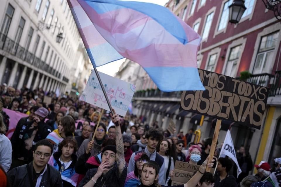 Representantes legales de la comunidad trans han externado su molestia por la medida.
