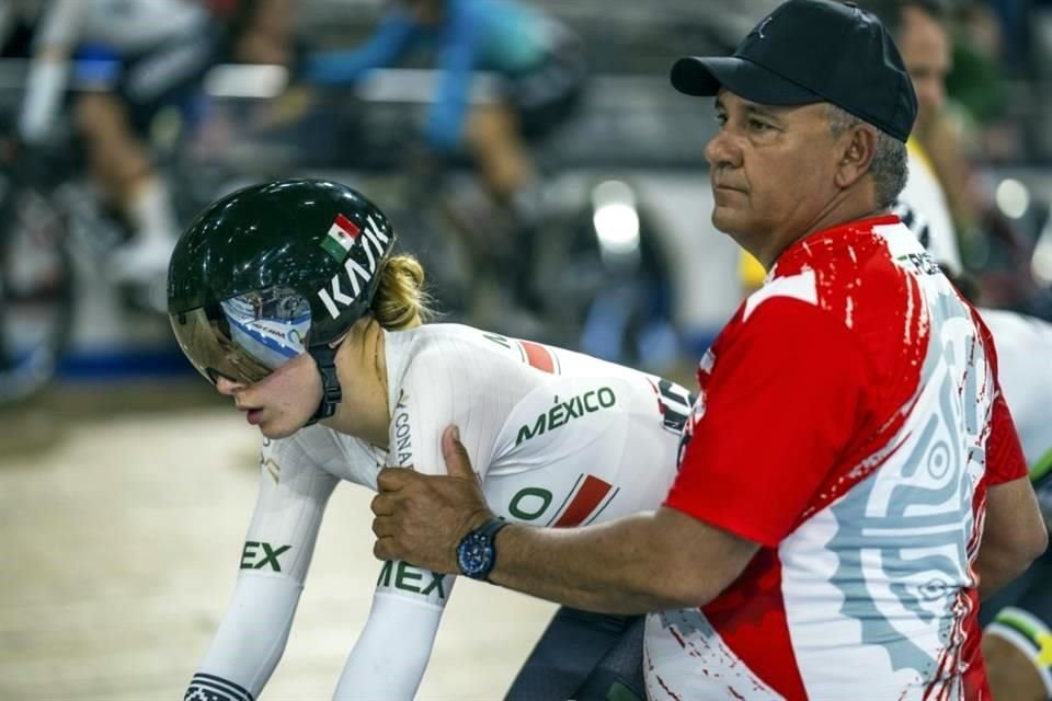 Gana Victoria Velasco plaza olímpica