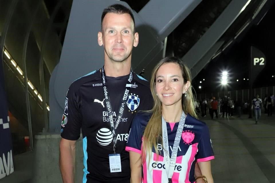 Rodrigo de León y Paula Cortés