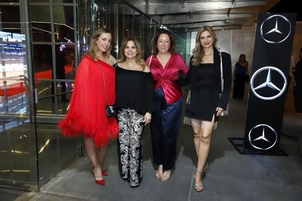 Ana de la Fuente, Lorena Lozano, Belinda Dewey y Karina Mata