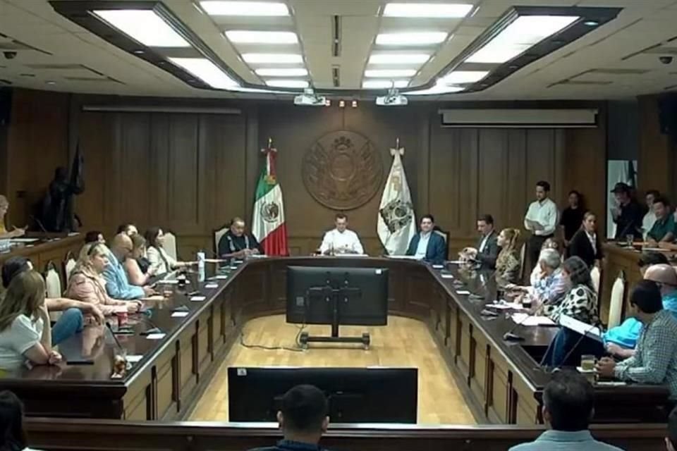 Sesión de Cabildo de Monterrey.