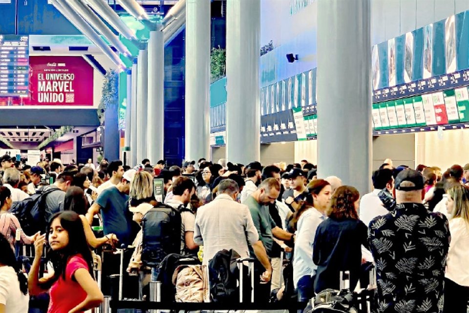 Sin una ley que los ampare, los usuarios mexicanos están expuestos a ciberataques e incidentes como el apagón tecnológico.