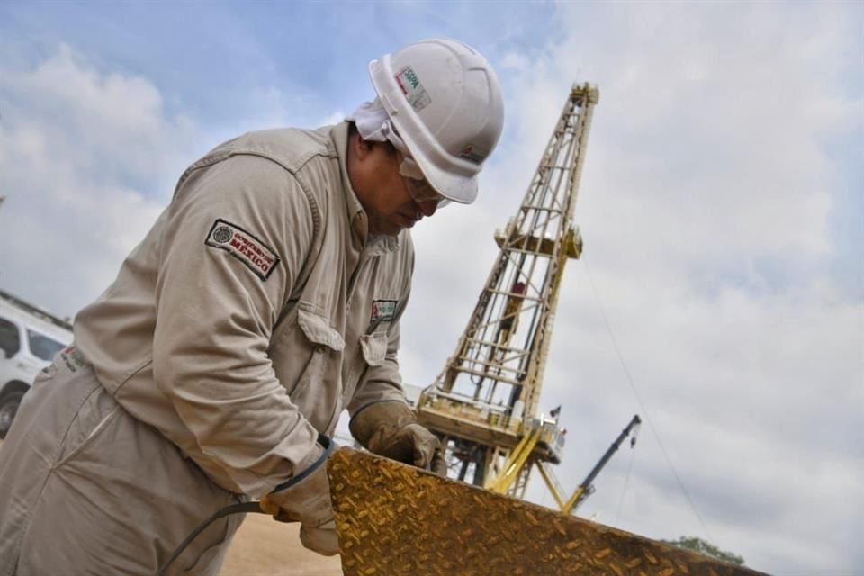 Para UBS el plan estratégico de Pemex no representa una desviación significativa de la forma en que la compañía tenía sus negocios desde el sexenio pasado.