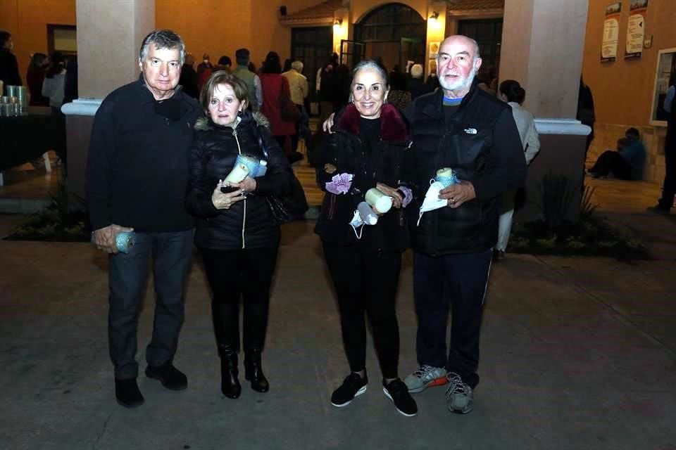 Roberto Chapa, María Elena Arizpe de Chapa, Irma Martínez de Maldonado y Raúl Maldonado