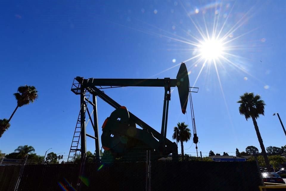 La semana pasada, el Brent perdió un 8 por ciento y el WTI cerca de un 9 por ciento.