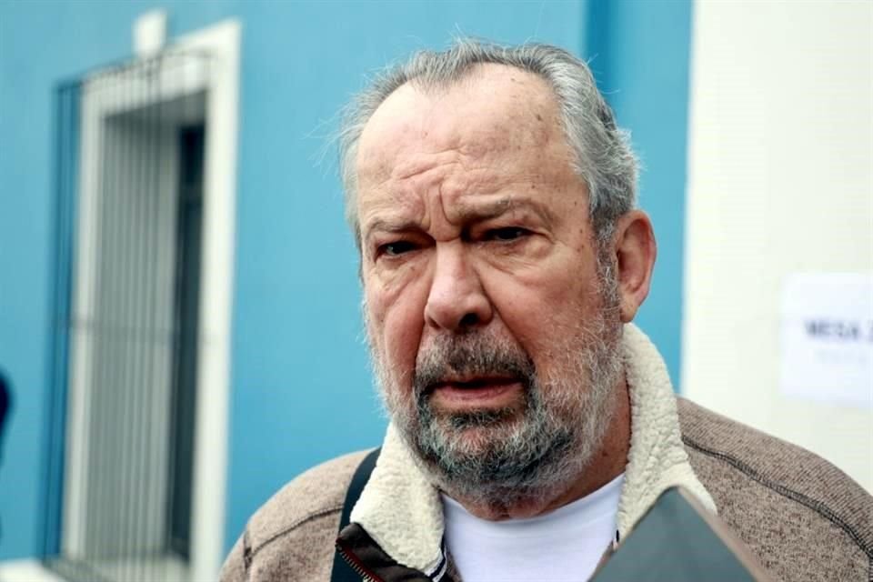 Mauricio Fernández, Alcalde de San Pedro.