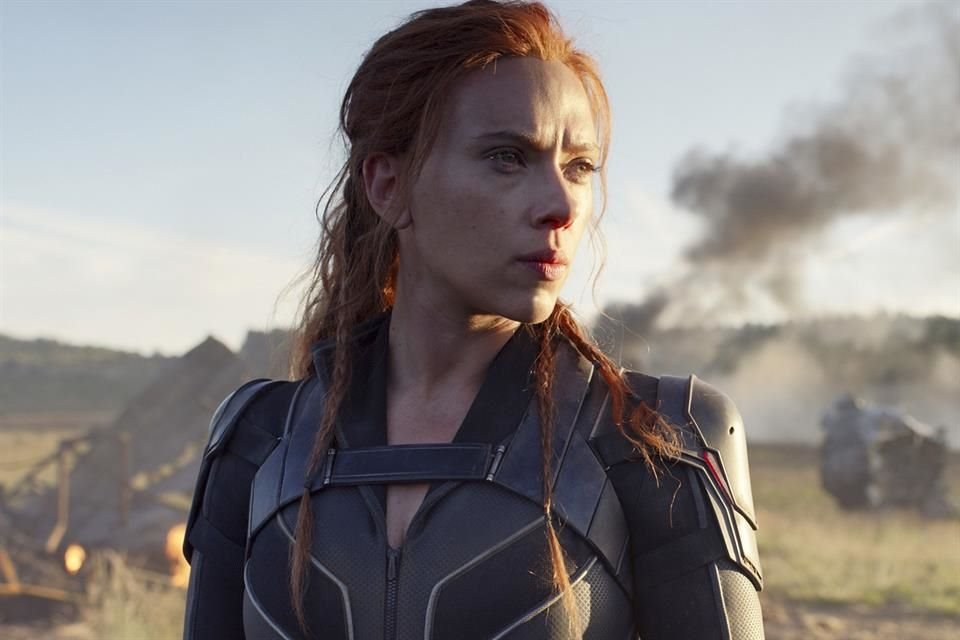 Representantes de Scarlett Johansson aseguran que la famosa se siente sorprendida y molesta por que Disney la llamara cruel e inconsciente debido a su querella por 'Black Widow'.