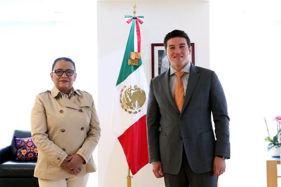 Samuel García, quien inicia su gestión el próximo 4 de octubre, se entrevistó hoy en la Ciudad de México con la Secretaria de Seguridad y Protección Ciudadana, Rosa Icela Rodríguez.