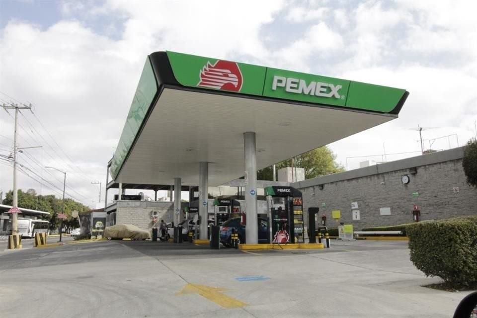 Ahora solicitará a los nuevos interesados en tener una gasolinera que informen quiénes son los grupos que conforman el grupo empresarial, su participación accionaria, proveedores de gasolina y acreditación de la propiedad donde se construirá la estación de servicio.