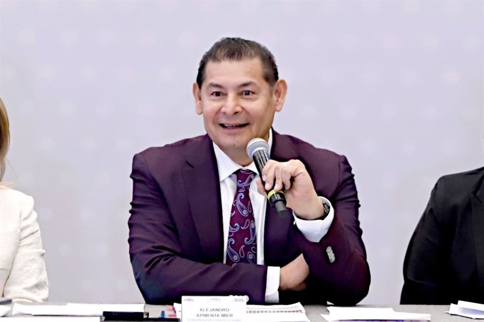 Pese a las objeciones de distintas organizaciones, el Gobierno de Alejandro Armenta ya aplica la popularmente llamada 'Ley Censura', que impone penas de hasta tres años de cárcel por insultos u ofensas en redes sociales.