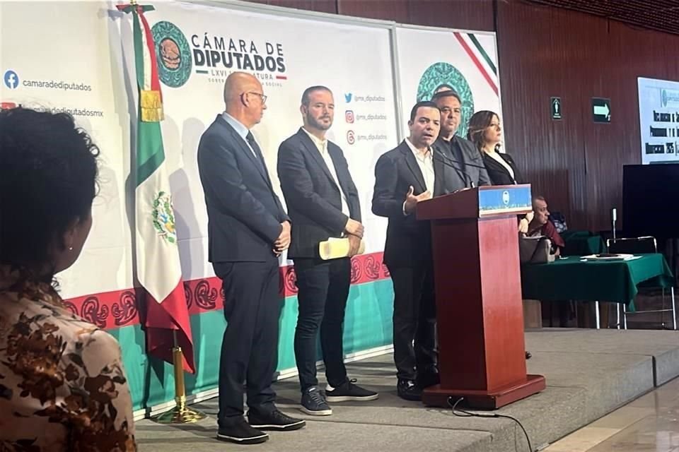 El coordinador de la bancada blanquiazul, Elías Lixa, reprochó al Gobierno federal usar como pretexto el spot antiinmigrante de Estados Unidos para impular una nueva ley.