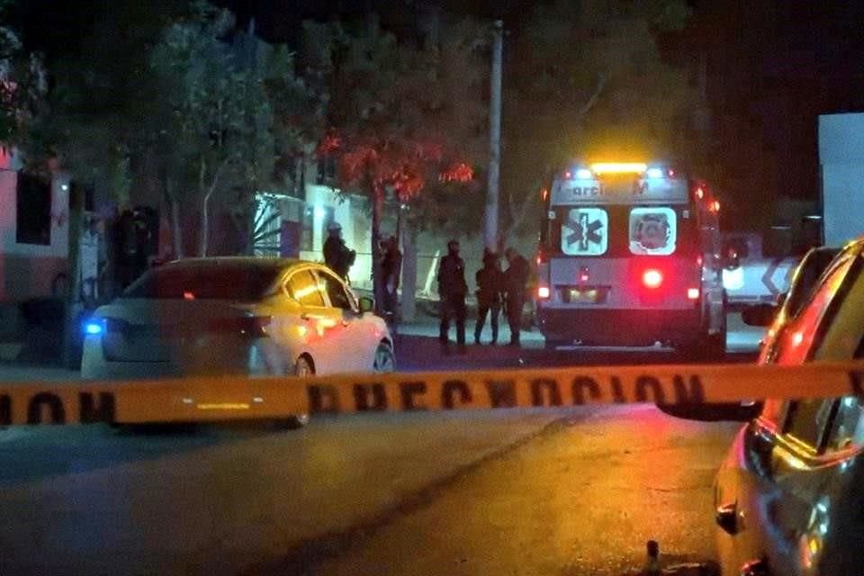 El asesinato fue cometido ayer en el cruce de las calles Doctor José E. González y Doctor Ignacio González Guzmán, en la Colonia Valle de San Blas.