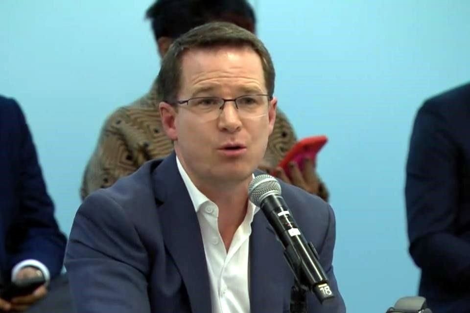 Además, Ricardo Anaya pidió que titulares de la Comisión Bancaria y Secretaría de Hacienda comparezcan ante el Senado por señalamientos del Departamento del Tesoro contra 3 instituciones financieras.