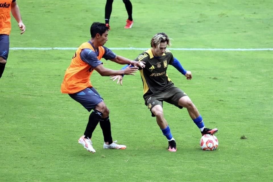 Sebastián Córdova hizo uno de los goles con los que Tigres venció a la Jaiba Brava.