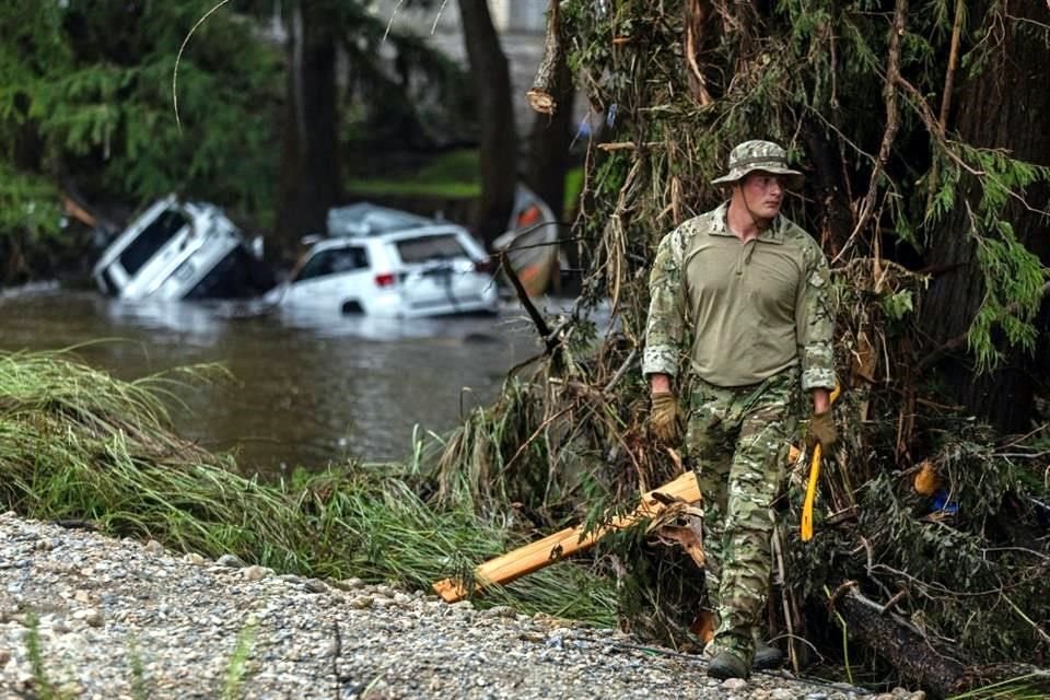 Los rescatistas ahora podrán contar de inmediato con los recursos necesarios para continuar la búsqueda de más de personas que continúan desaparecidas tras las inundaciones en la región.