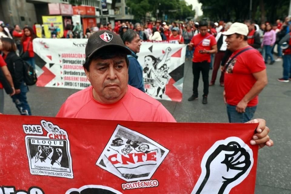 Los docentes demandan la homologación de prestaciones, basificación de más de 5 mil interinos.