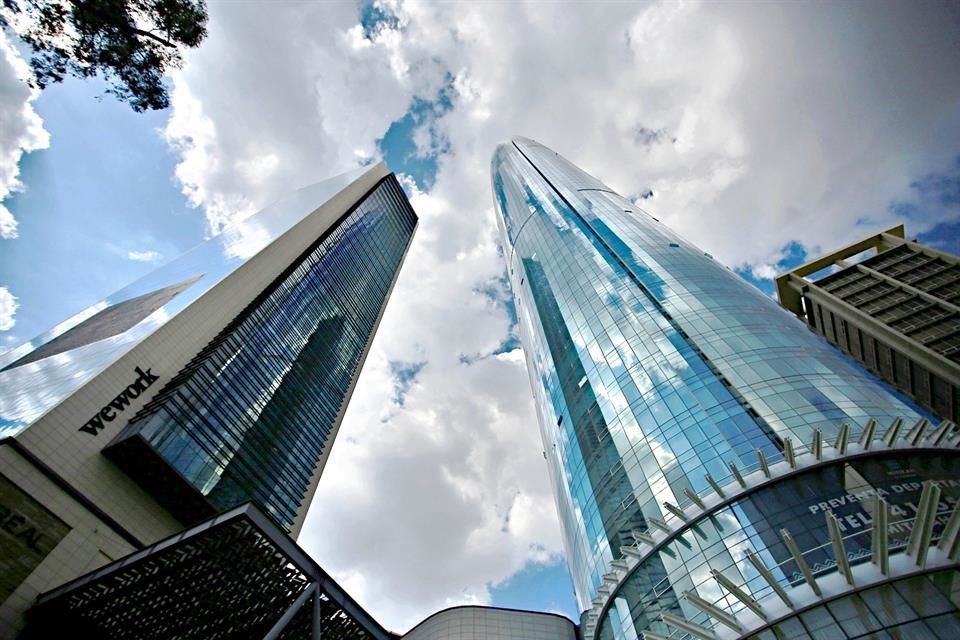 Vecinos critican consultas vecinales en CDMX por no considerar sus demandas en desarrollos.