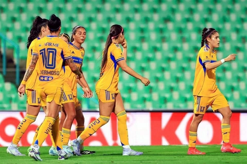 Tigres Femenil ligó su segunda victoria del Apertura 2025 al vencer de visita 2-0 a Santos, con lo que llegó a 7 puntos en el torneo.