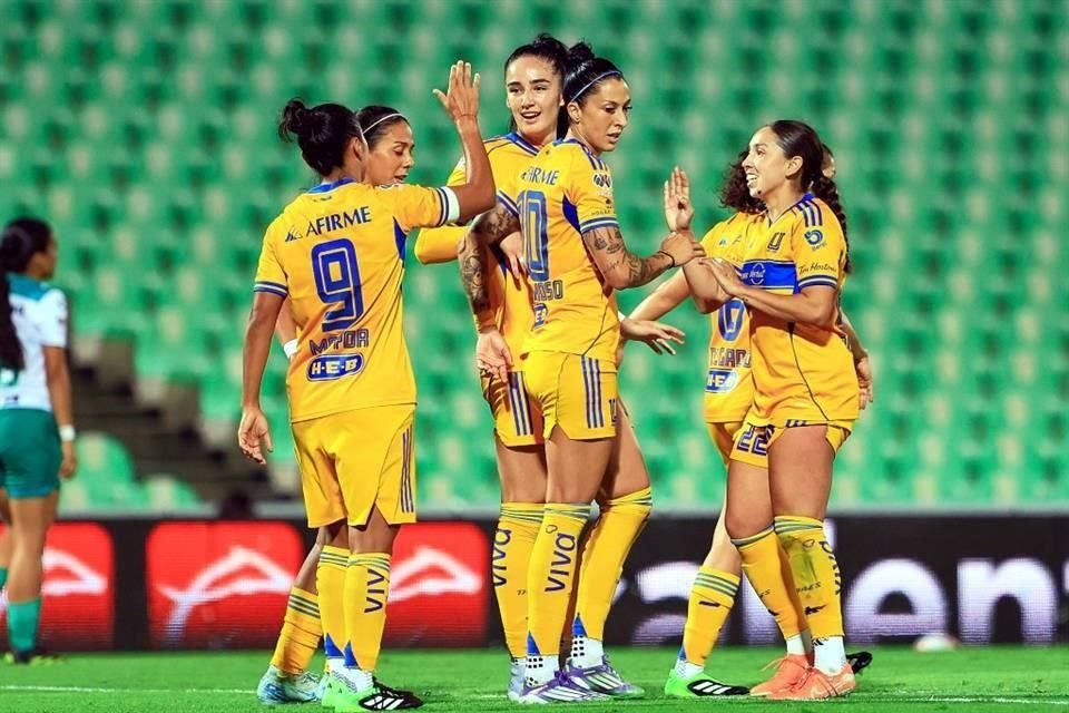 Tigres Femenil ligó su segunda victoria del Apertura 2025 al vencer de visita 2-0 a Santos, con lo que llegó a 7 puntos en el torneo.