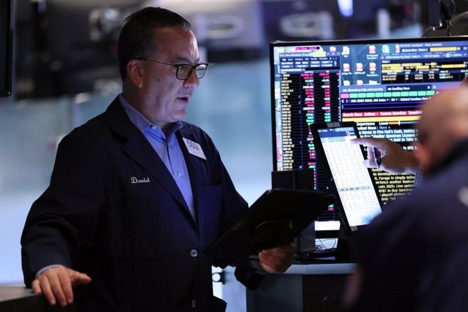 En agosto, el Dow Jones avanzó un 3.2%.