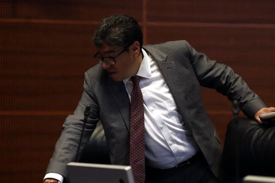 El senador morenista Saúl Monreal advirtió que, de no permitírsele competir por la gubernatura de Zacatecas con Morena, lo hará por medio del PT o Partido Verde.