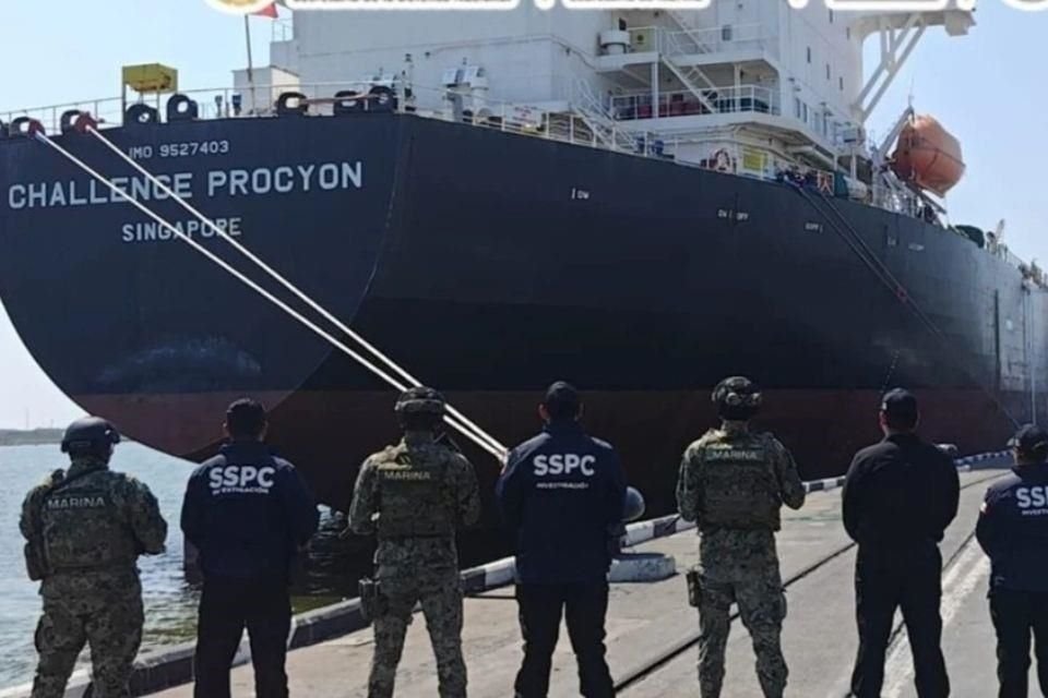 Sheinbaum dijo que en caso de detectarse elementos civiles, militares o navales involucrados en ilícitos, se procede legalmente, pero rechazó que eso implique señalar a toda la institución.