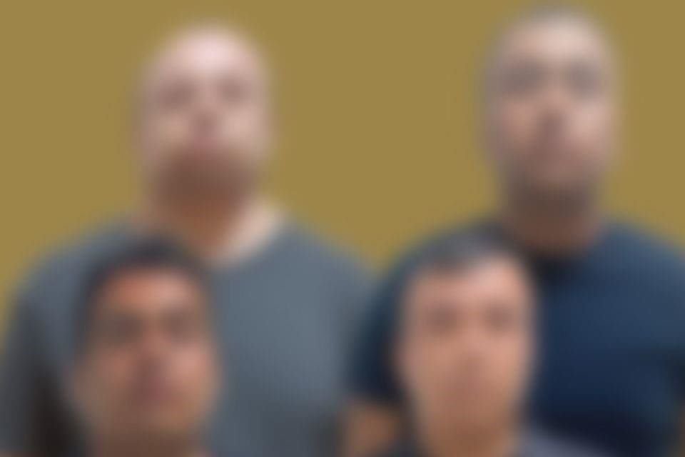 Según las indagatorias, los policías José María, Hugo Rafael, Arturo y Juan Miguel, retuvieron a 5 personas sin justificación. Minutos más tarde, una camioneta con hombres armados llegó al lugar.