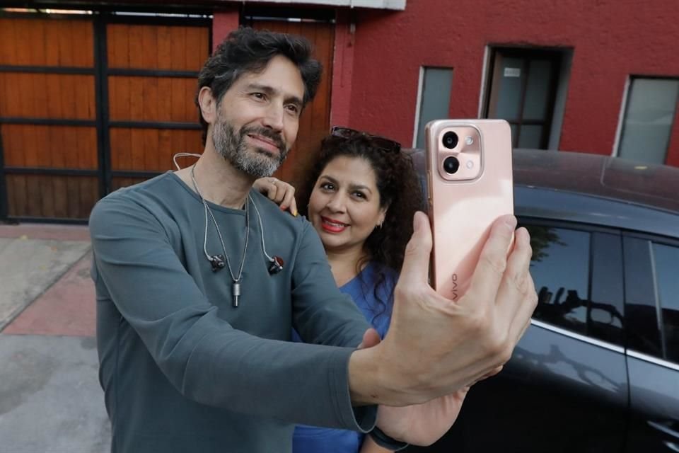 Luz Reyes, Nayeli Ponce, Nicte Garrido, Arianna Bravo, Luz Game and Kidze Garrido were the lucky ones who arrived at the 11:11 studio, in Coyoacán.