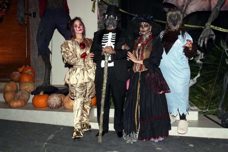 Michel Hernández de Treviño, Ana Bertha Silva de Hernández, Arturo Hernández, Suheidi Hernández de Almazán,