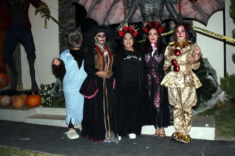 Suheidi Hernández de Almazán, Ana Bertha Silva de Hernández, Sandra Flores, Ale Gamboa, Michel Hernández de Treviño