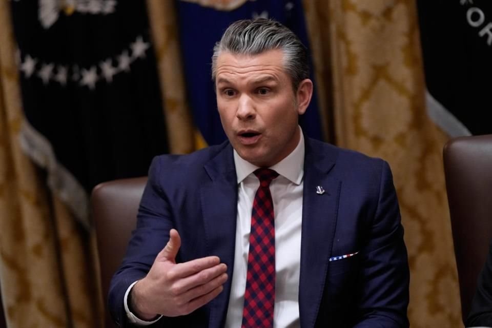 El Secretario de Defensa, Pete Hegseth, durante una reunión de gabinete en la Casa Blanca, el 2 de diciembre.