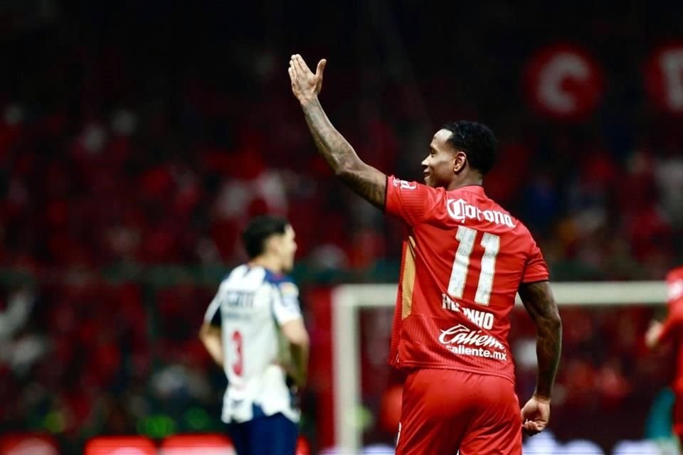 Toluca derrotó 3-2 a Rayados y lo eliminó con el 3-3 global, por su mejor posición general.