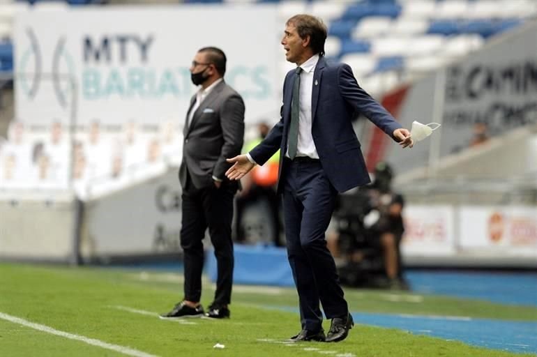 El duelo de estrategas.