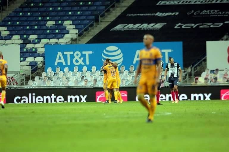 Más de las acciones en el Clásico 124 ganado por Tigres 2-0 a Rayados.