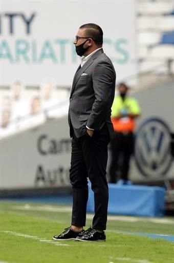 El outfit de Antonio Mohamed.